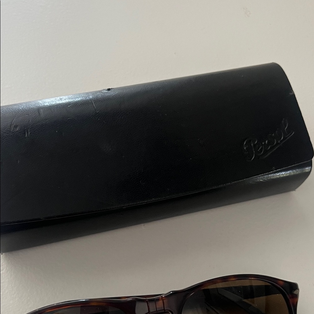 Mens persol sunglasses with box - Picture 2 of 9